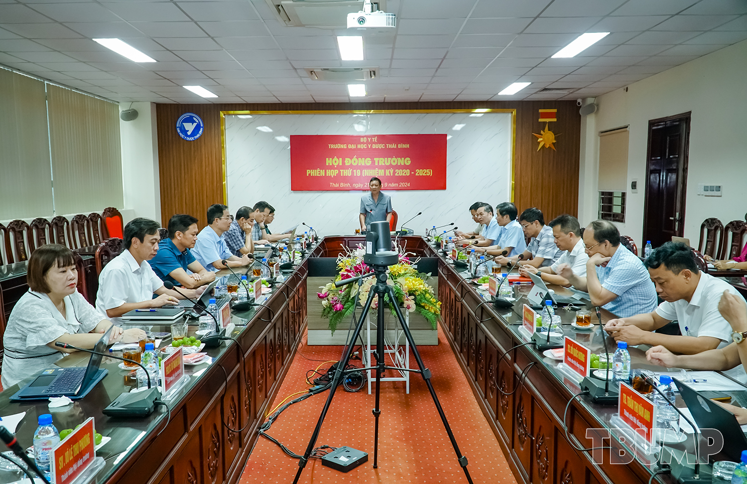 Hội đồng trường Trường Đại học Y Dược Thái Bình tổ chức phiên họp lần thứ 19