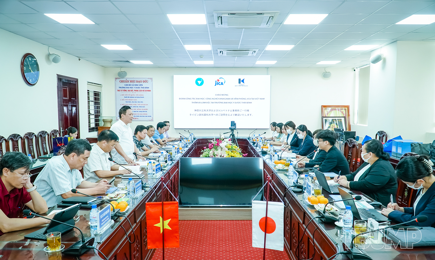 Đoàn công tác Viện Công nghệ Kanagawa - Nhật Bản thăm và làm việc tại Trường Đại học Y Dược Thái Bình