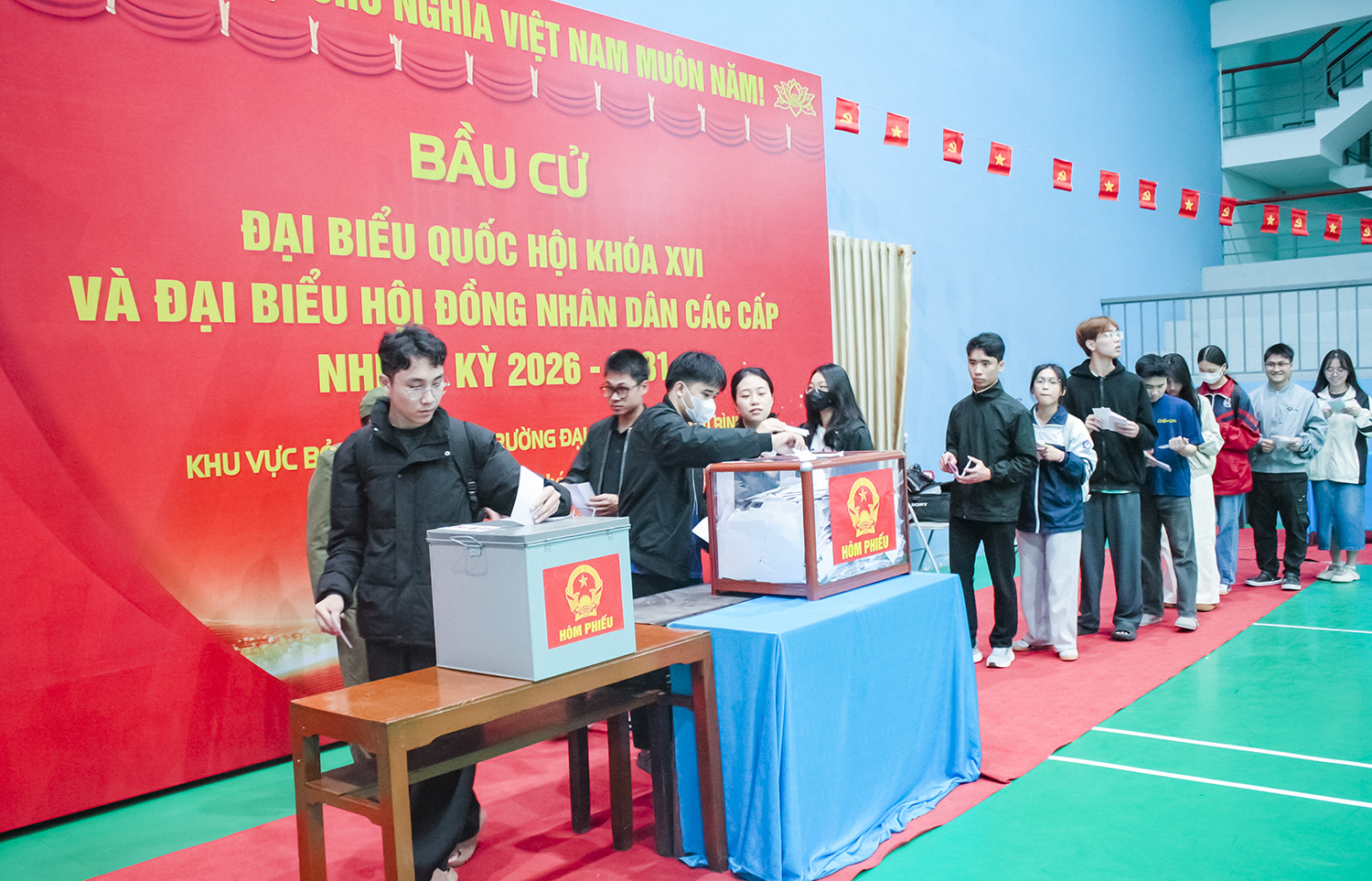 Bầu cử đại biểu Quốc hội khóa XVI và đại biểu HĐND các cấp nhiệm kỳ 2026 - 2031 tại khu vực bỏ phiếu Trường Đại học Y Dược Thái Bình thành công tốt đẹp