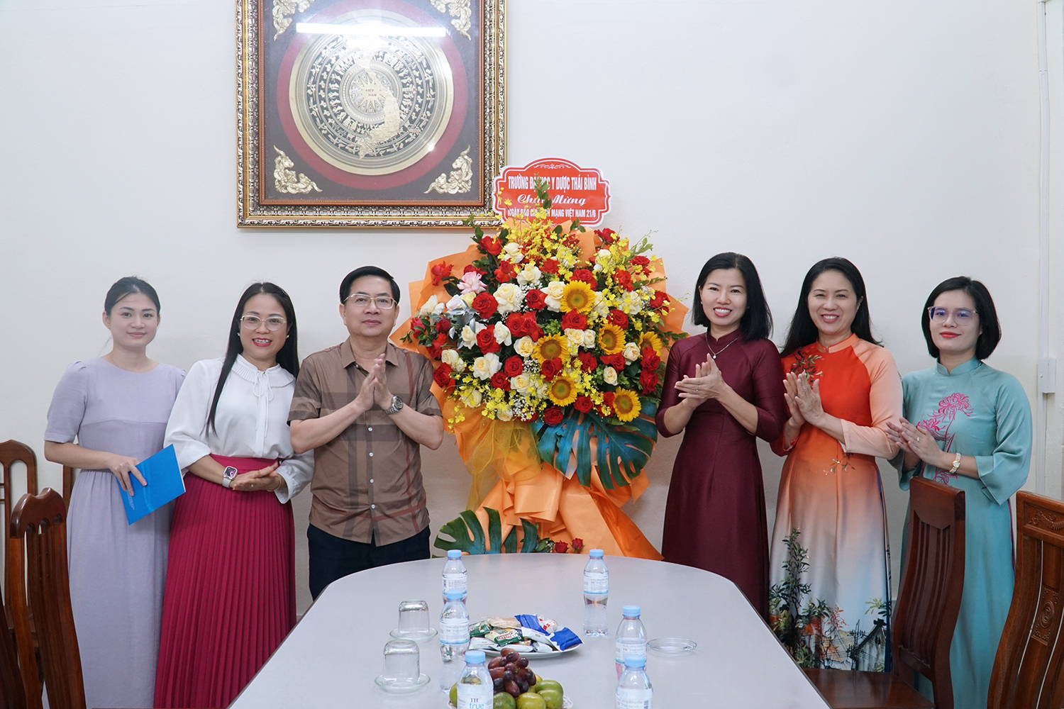 Trường Đại học Y Dược Thái Bình chúc mừng các cơ quan báo chí nhân kỷ niệm 101 năm Ngày Báo chí Cách mạng Việt Nam