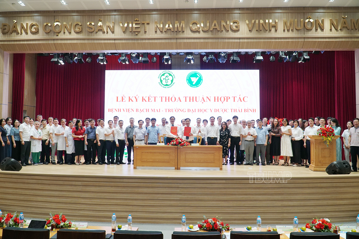 Trường Đại học Y Dược Thái Bình và Bệnh viện Bạch Mai ký kết thoả thuận hợp tác